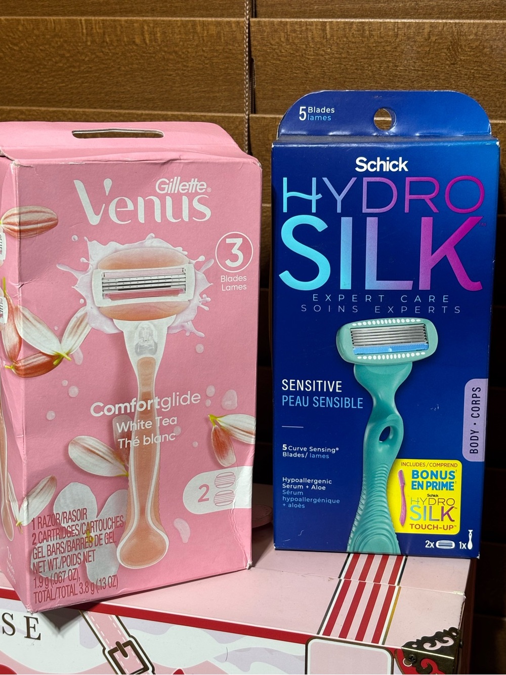 Venus OR Schick Razor